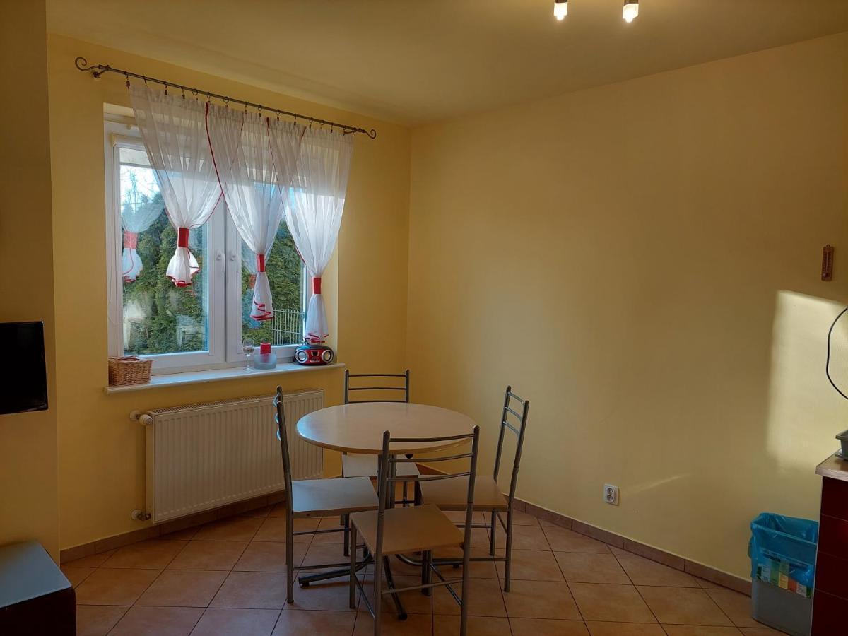 Apartament Z Ogrodkiem Kołobrzeg Buitenkant foto